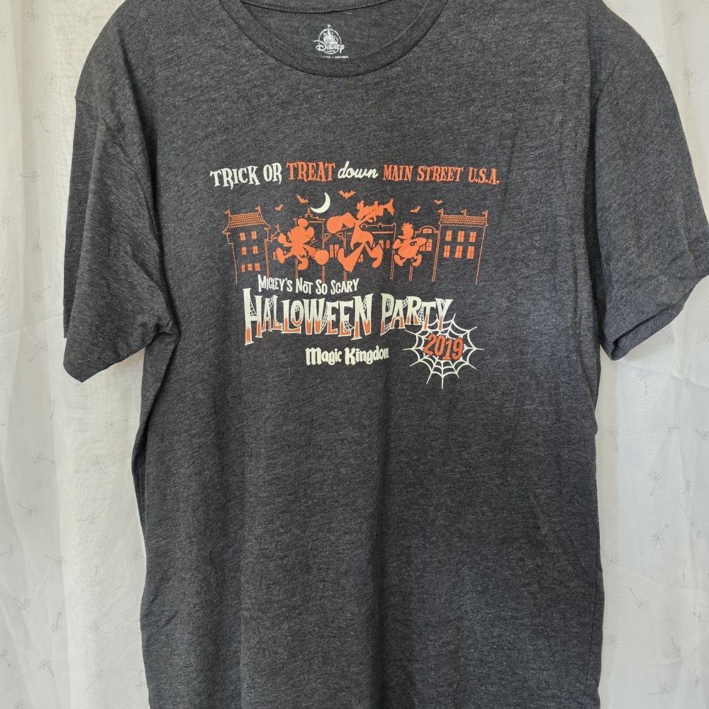 EUC Disney MNSSHP 2019 Unisex T-Shirt Glow in the Dark